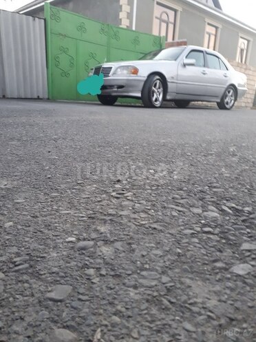Mercedes C 230 1997, 403,000 km - 0.1 l - Zaqatala