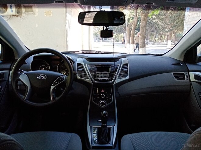 Hyundai Elantra 2015, 64,000 km - 1.8 l - Sumqayıt