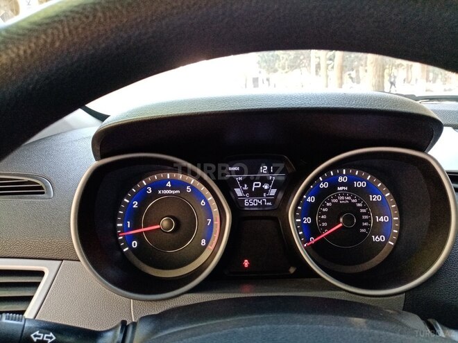 Hyundai Elantra 2015, 64,000 km - 1.8 l - Sumqayıt