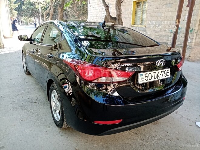 Hyundai Elantra 2015, 64,000 km - 1.8 l - Sumqayıt