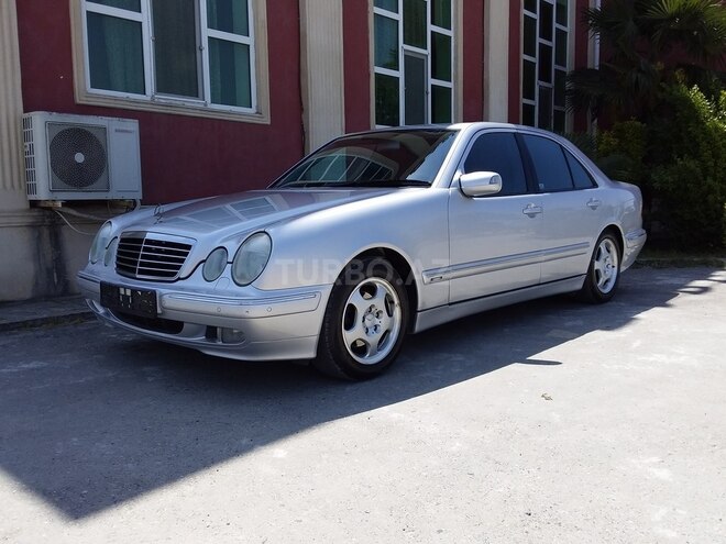 Mercedes E 240 2000, 246,000 km - 2.4 l - Salyan