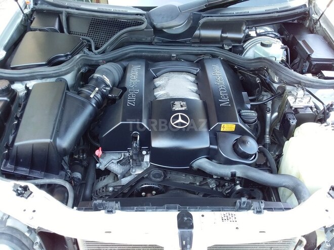 Mercedes E 240 2000, 246,000 km - 2.4 l - Salyan
