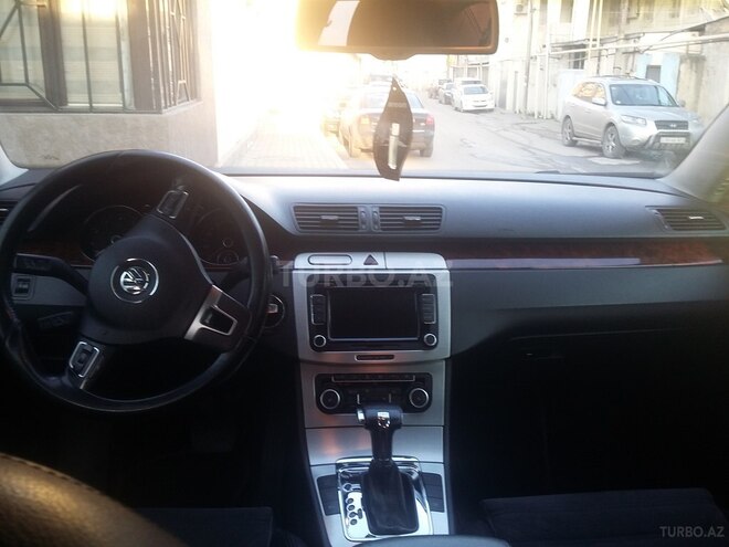 Volkswagen Passat 2010, 194,500 km - 1.8 л - Bakı