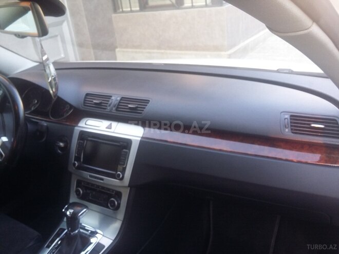 Volkswagen Passat 2010, 194,500 km - 1.8 л - Bakı