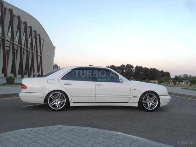 Mercedes E 240 2000, 270,000 km - 2.4 l - Bakı