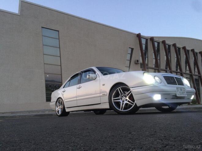 Mercedes E 240 2000, 270,000 km - 2.4 l - Bakı