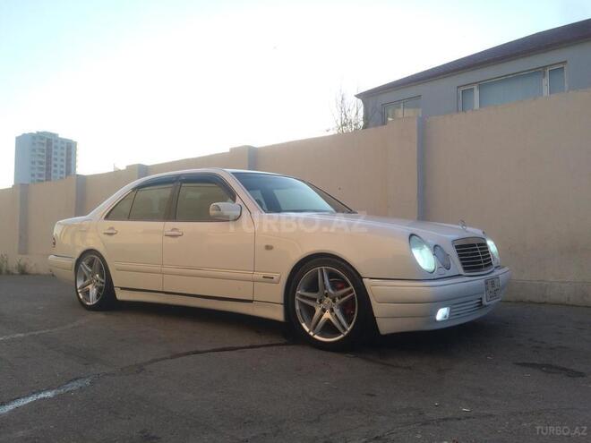 Mercedes E 240 2000, 270,000 km - 2.4 l - Bakı