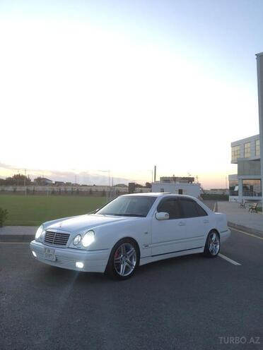 Mercedes E 240 2000, 270,000 km - 2.4 l - Bakı