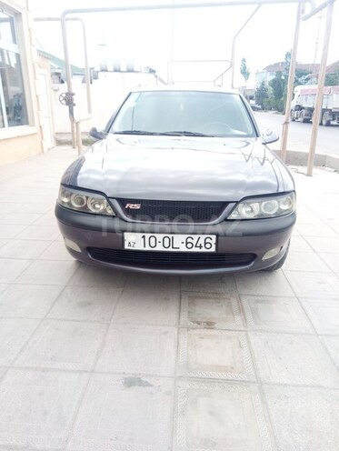 Opel Vectra 1996, 260,000 km - 1.6 l - Bakı