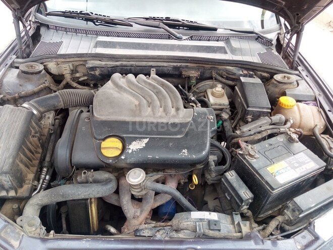 Opel Vectra 1996, 260,000 km - 1.6 l - Bakı
