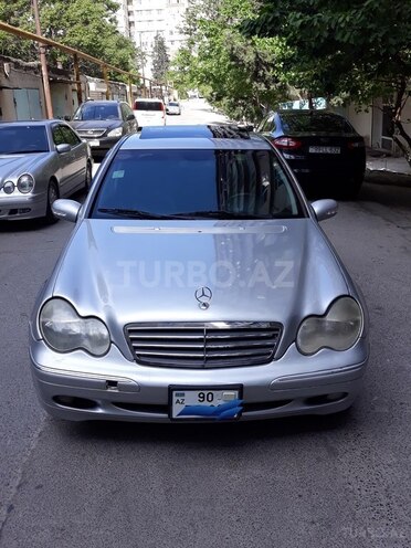 Mercedes C 240 2003, 220,900 km - 2.6 л - Bakı
