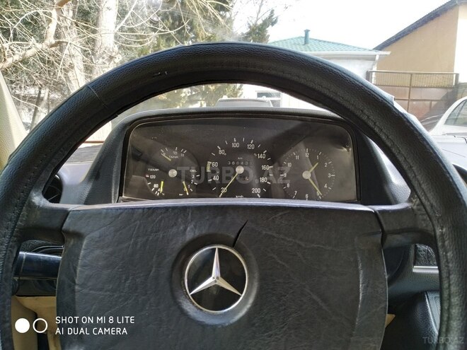 Mercedes E 230 1965, 558,884 km - 2.3 l - Bakı