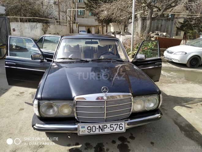 Mercedes E 230 1965, 558,884 km - 2.3 l - Bakı