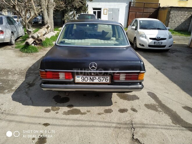 Mercedes E 230 1965, 558,884 km - 2.3 l - Bakı