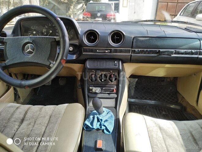 Mercedes E 230 1965, 558,884 km - 2.3 l - Bakı