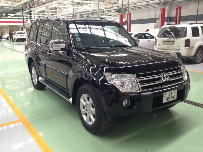 Mitsubishi Pajero 2011, 107,000 km - 3.5 l - Bakı