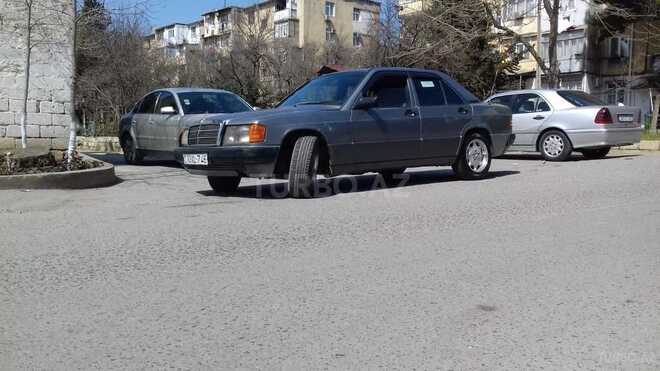 Mercedes 190 1999, 292,500 km - 2.1 l - Bakı