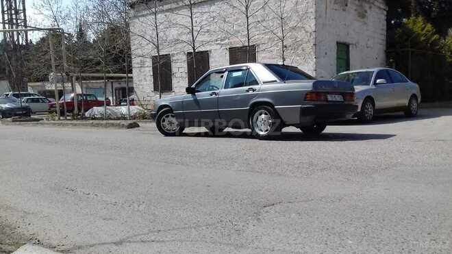 Mercedes 190 1999, 292,500 km - 2.1 l - Bakı