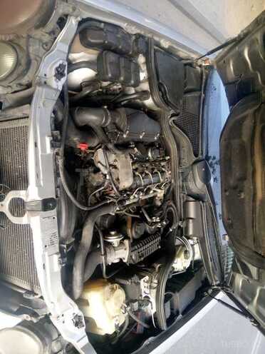 Mercedes E 220 2001, 405,880 km - 2.2 l - Sumqayıt