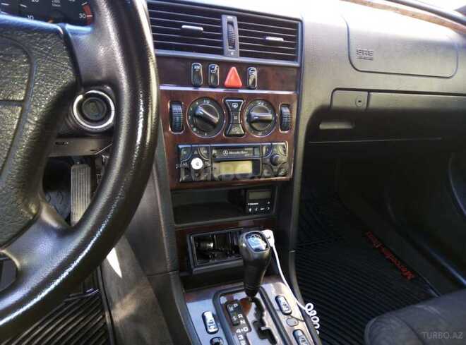 Mercedes C 220 1999, 390,000 km - 2.2 l - Bakı