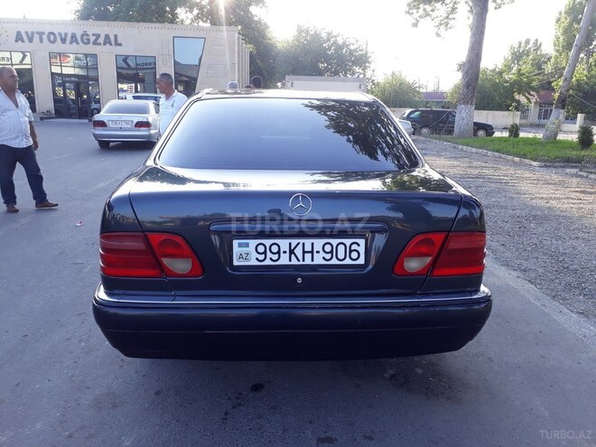 Mercedes E 200 1996, 332,000 km - 2.0 l - Göyçay