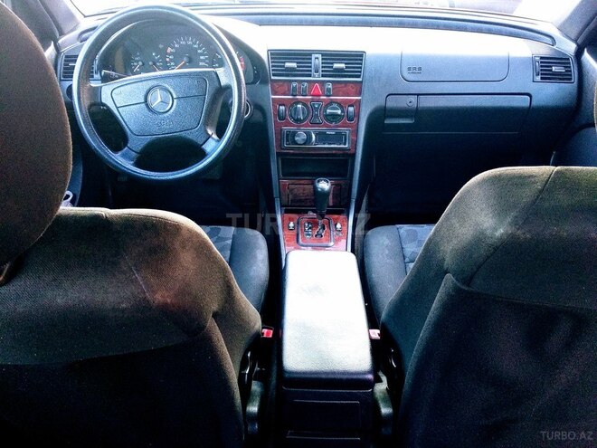Mercedes C 200 1999, 417,452 km - 2.2 l - Bakı
