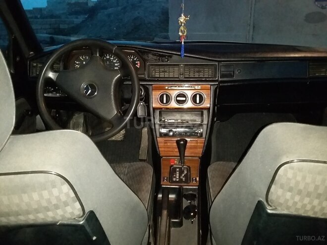 Mercedes 190 1992, 410,000 km - 2.0 l - Bakı