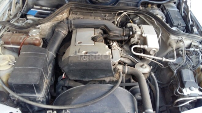 Mercedes E 200 1993, 473,000 km - 0.2 л - Bakı