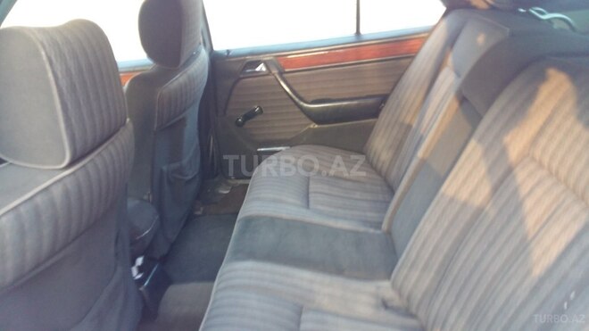 Mercedes E 200 1993, 473,000 km - 0.2 л - Bakı