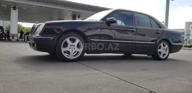 Mercedes E 320 2000, 490,000 km - 3.2 l - Bakı