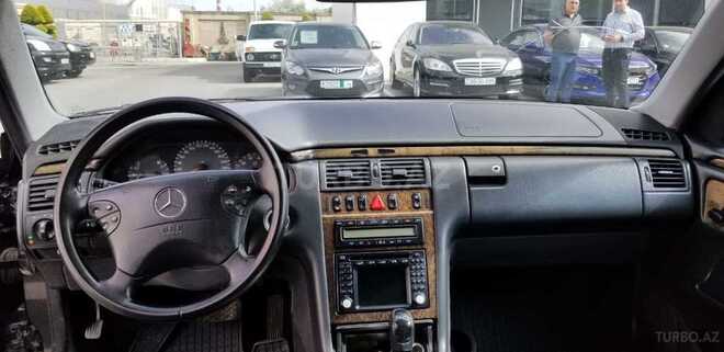 Mercedes E 320 2000, 490,000 km - 3.2 l - Bakı