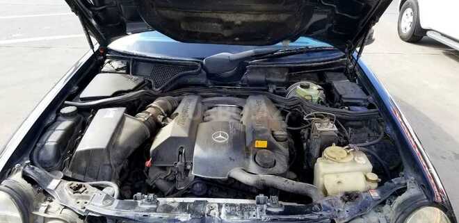 Mercedes E 320 2000, 490,000 km - 3.2 l - Bakı
