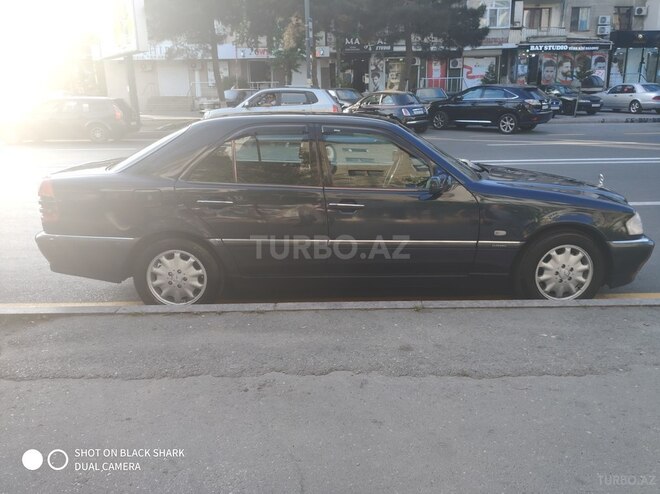Mercedes C 200 1999, 322,041 km - 2.0 l - Bakı