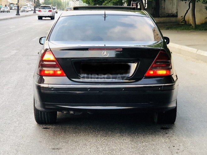 Mercedes C 220 2001, 300,000 km - 2.2 l - Bakı