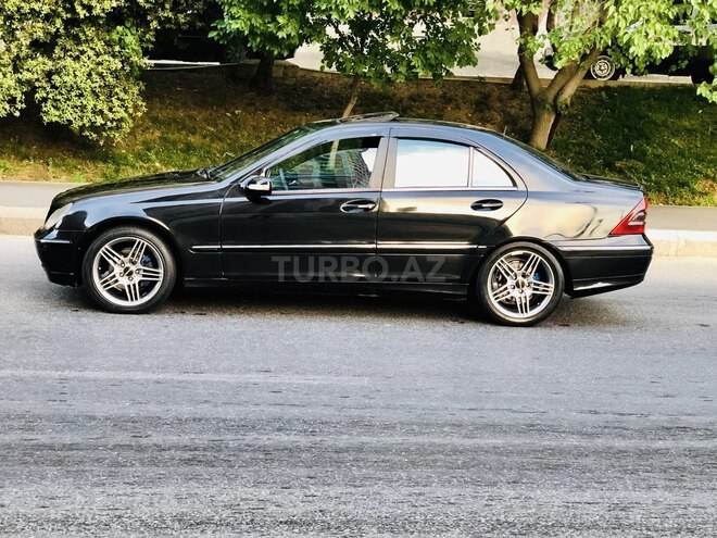 Mercedes C 220 2001, 300,000 km - 2.2 l - Bakı