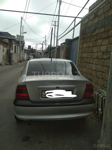 Opel Vectra 1997, 390,000 km - 1.8 l - Bakı
