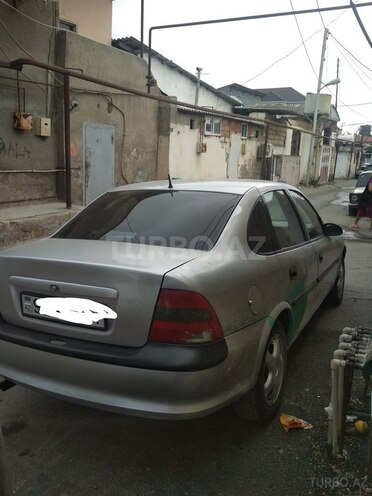 Opel Vectra 1997, 390,000 km - 1.8 l - Bakı