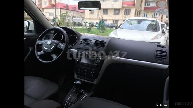 Skoda Yeti 2012, 210,000 km - 1.2 л - Bakı