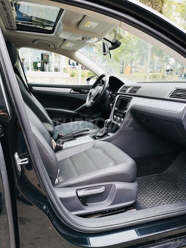 Volkswagen Passat 2012, 108,000 km - 2.5 l - Bakı