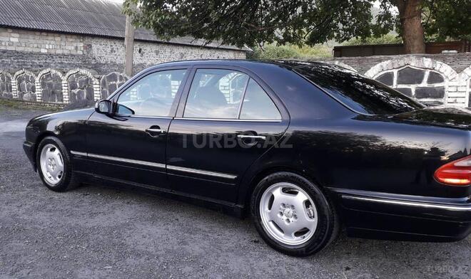 Mercedes E 240 1999, 281,000 km - 2.4 l - Zaqatala