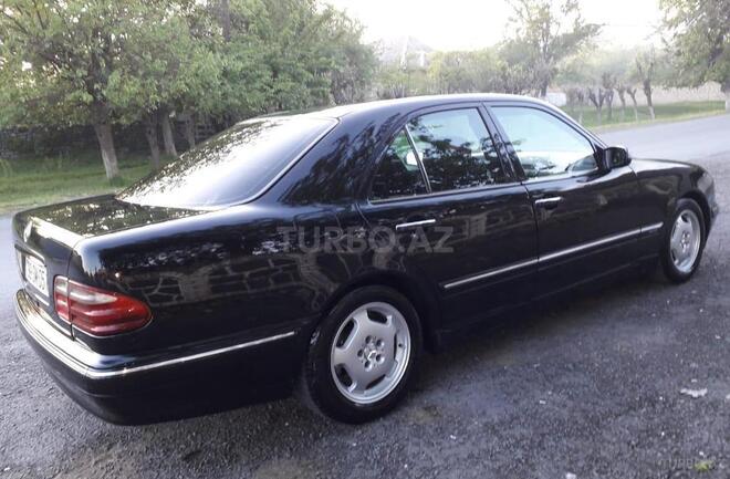 Mercedes E 240 1999, 281,000 km - 2.4 l - Zaqatala