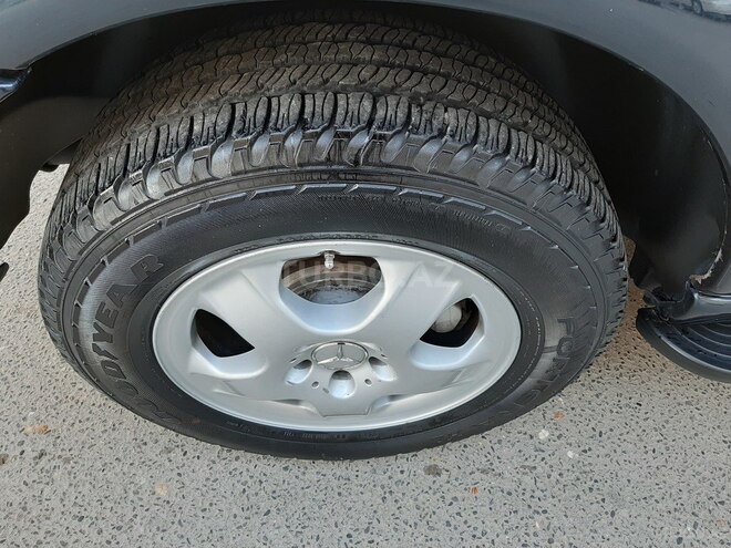 Mercedes ML 270 2003, 281,000 km - 2.7 l - Bakı