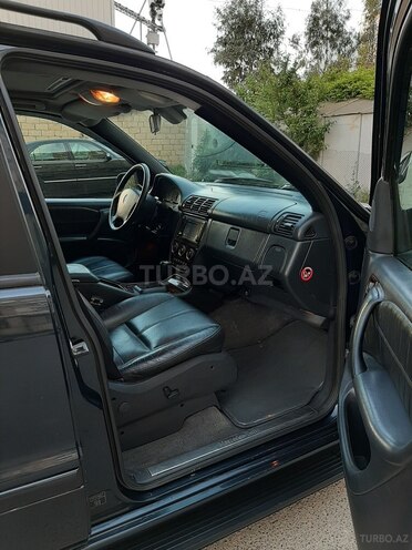 Mercedes ML 270 2003, 281,000 km - 2.7 l - Bakı