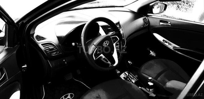 Hyundai Accent 2012, 240 km - 0.2 l - Göyçay