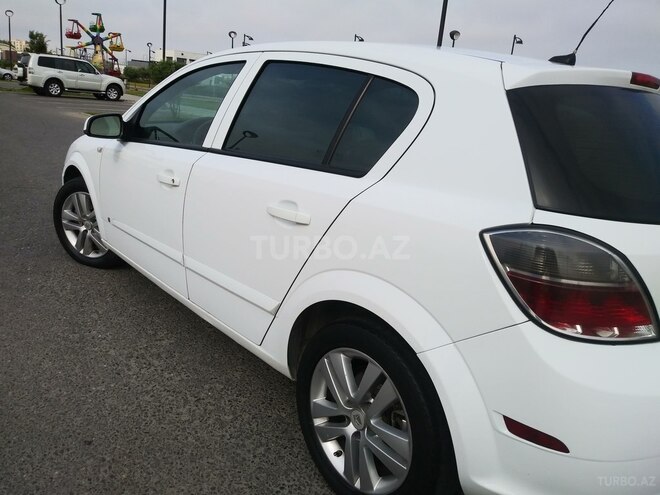 Opel Astra 2008, 169,000 km - 1.8 л - Bakı