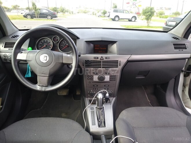 Opel Astra 2008, 169,000 km - 1.8 л - Bakı