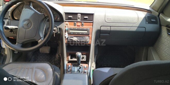 Mercedes C 220 1995, 386,498 km - 2.0 л - Bakı