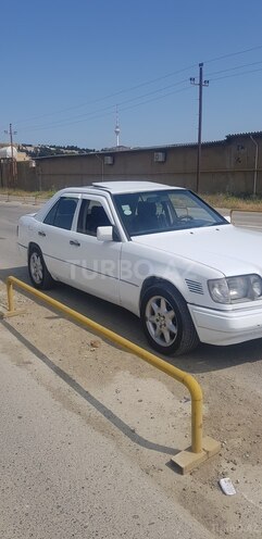 Mercedes E 300 1992, 4,200,000 km - 3.0 л - Bakı