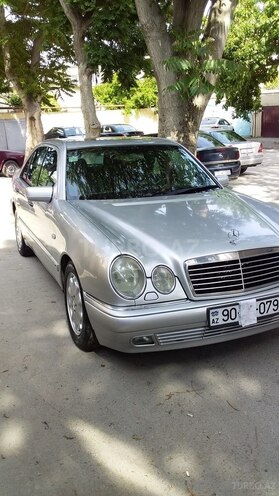 Mercedes E 230 1996, 357,604 km - 2.3 l - Bakı