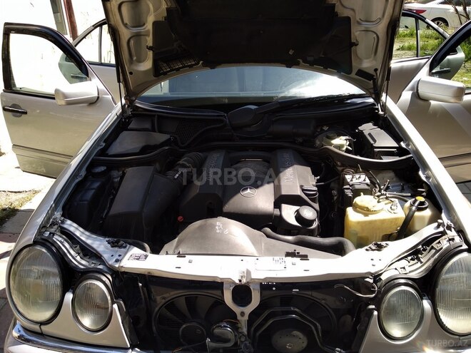 Mercedes E 240 1998, 257,000 km - 2.4 l - Bakı